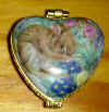hingeHeart-ShyRabbits.jpg (136486 bytes)
