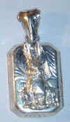 locket_sq_SitupBun.jpg (20391 bytes)